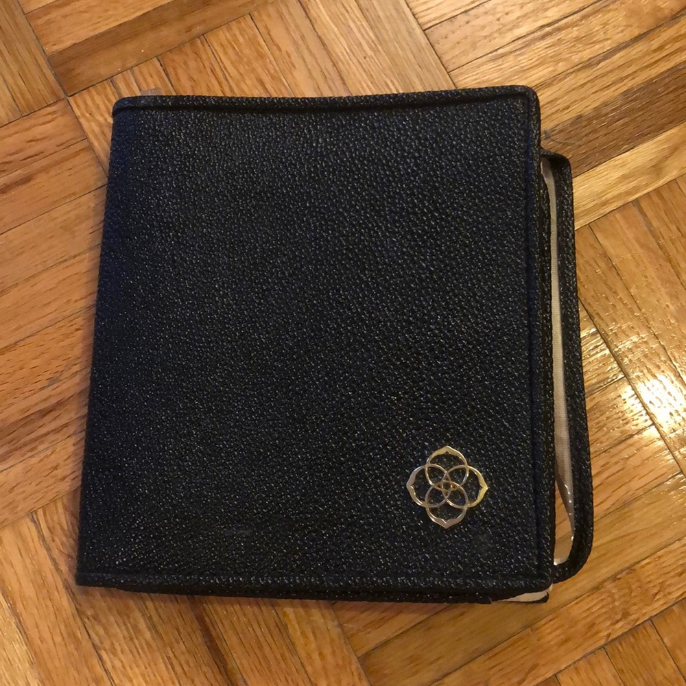 Kendra Scott Travel Case - VINTAGE
